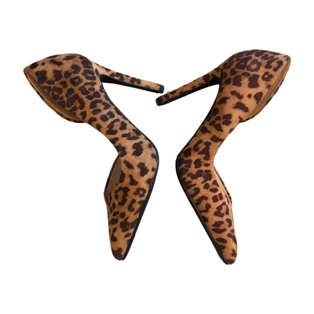 Leopard Print Point Toe Pumps - Picture 4 of 8